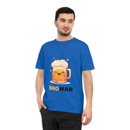 Zabawna koszulka z piwnym motywem — idealna na spotkania z kumplami, imprezy, urodziny albo po prostu na luzie na co dzień. Wzór: „BRO WAR”.